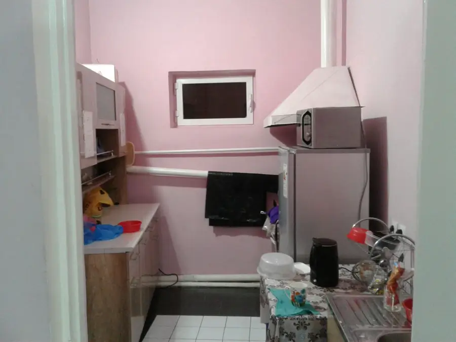 Ijaraga ofis − 437 m²