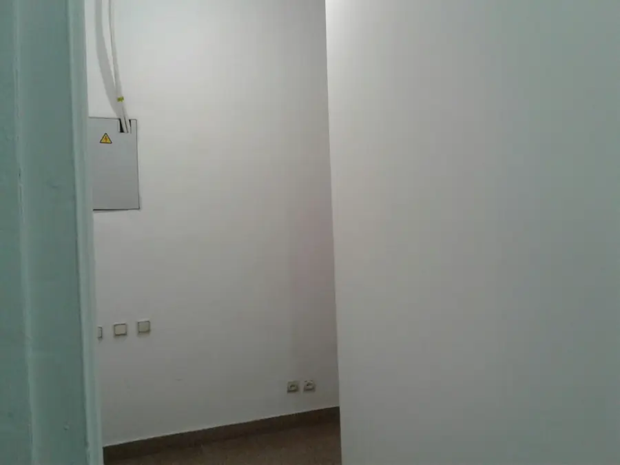 Ijaraga ofis − 437 m²