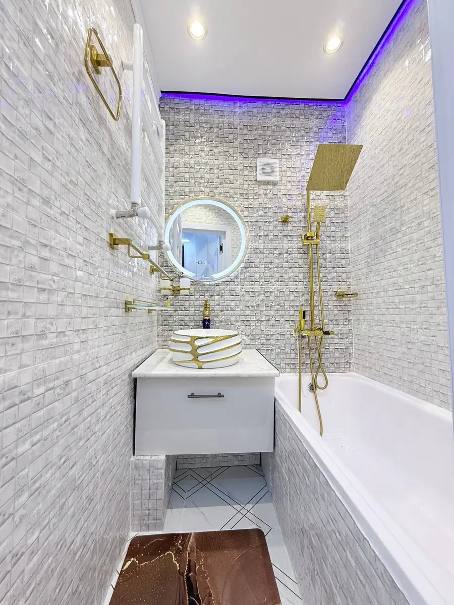 3 xonali kvartira sotiladi − 72 m²