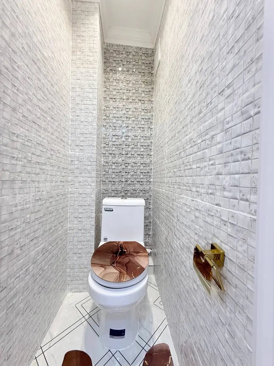 3 xonali kvartira sotiladi − 72 m²