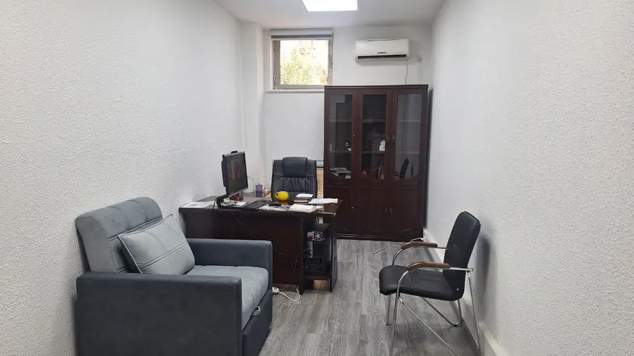 Офис − 20 м², 2/5 этаж