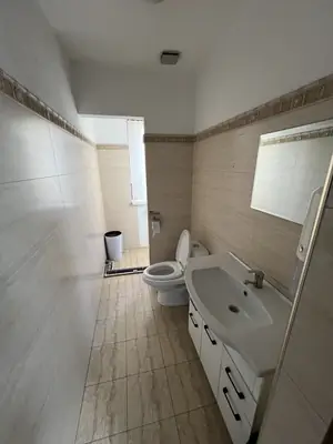 Офис − 300 м², 2/5 этаж