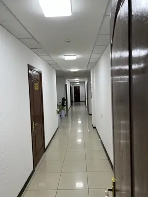Офис − 300 м², 2/5 этаж