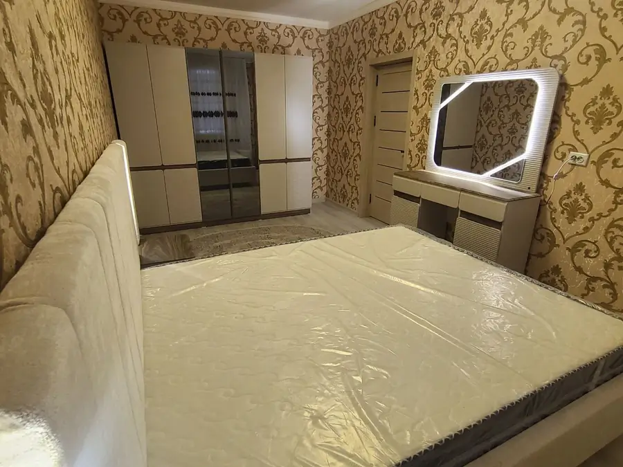 2-комнатная квартира − 70 м², 12/16 этаж