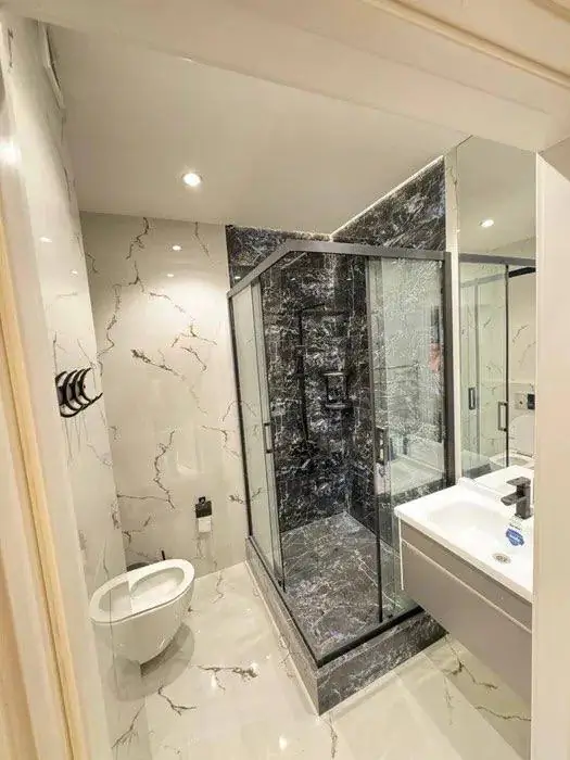 Сдается 2-комнатная квартира − 56 м²