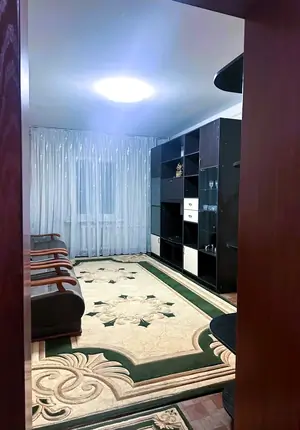 3-комнатная квартира − 85 м², 8/9 этаж