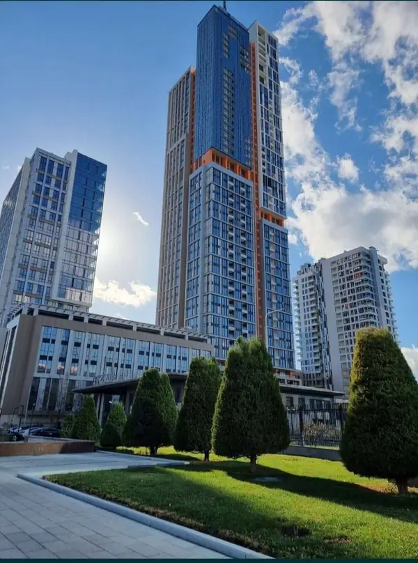 3-комнатная квартира − 95.7 м², 35/51 этаж