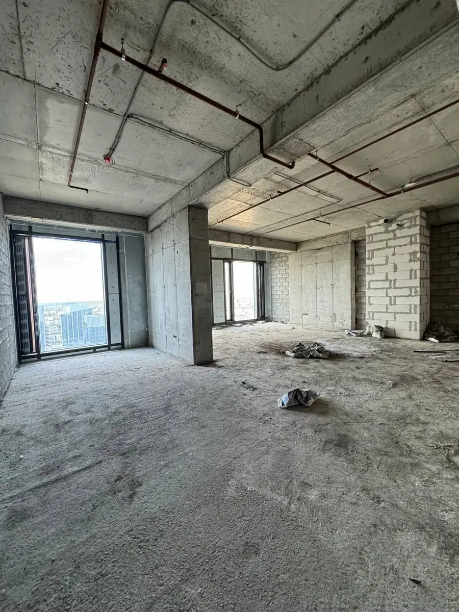 3 xonali kvartira sotiladi − 95.7 m²