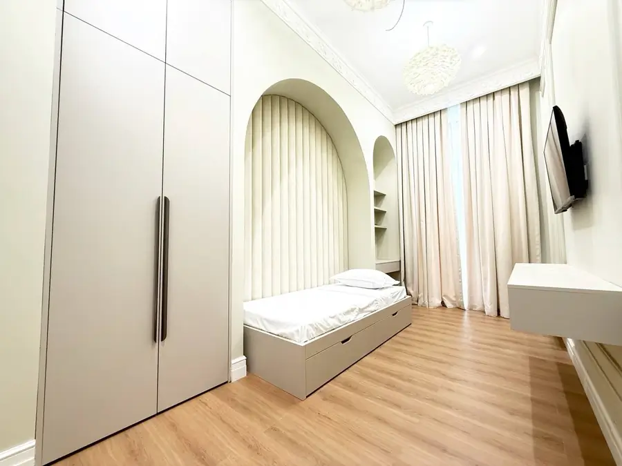 Продается 3-комнатная квартира − 75 м²