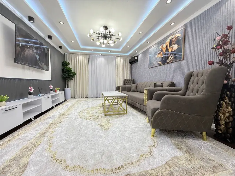 2 xonali kvartira sotiladi − 54 m²