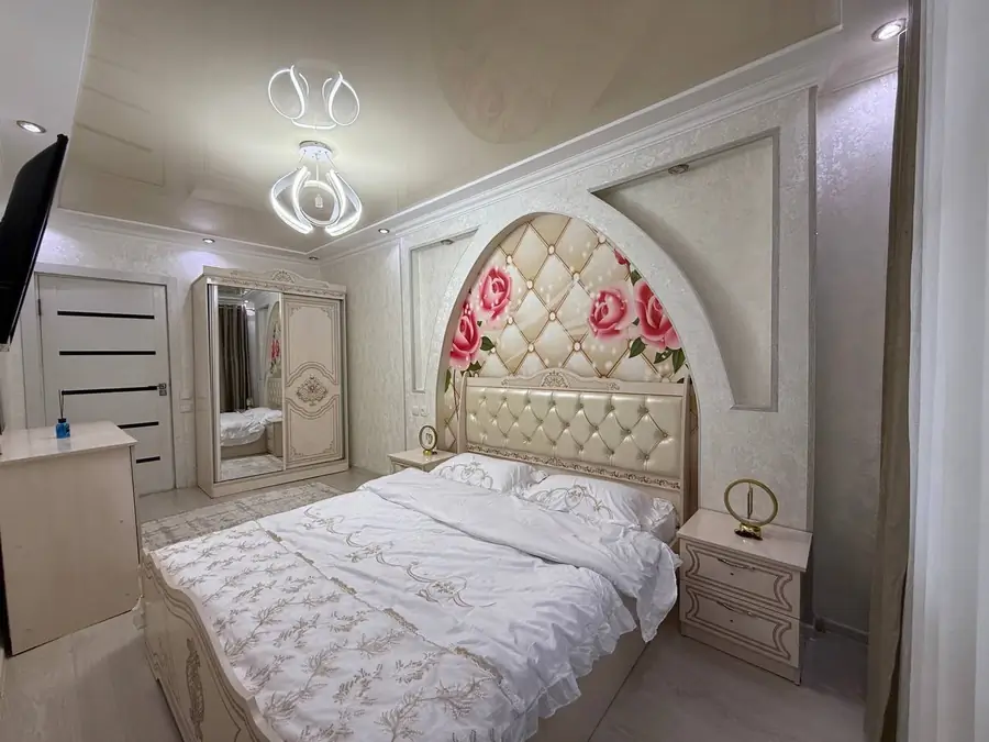2-комнатная квартира − 52 м², 1/5 этаж