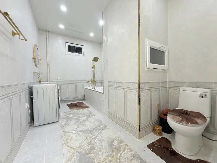 3 xonali kvartira sotiladi − 64 m²