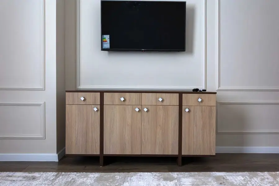 Сдается 4-комнатная квартира − 170 м²