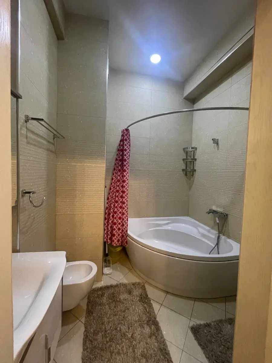 Ijaraga 3 xonali kvartira − 96 m²