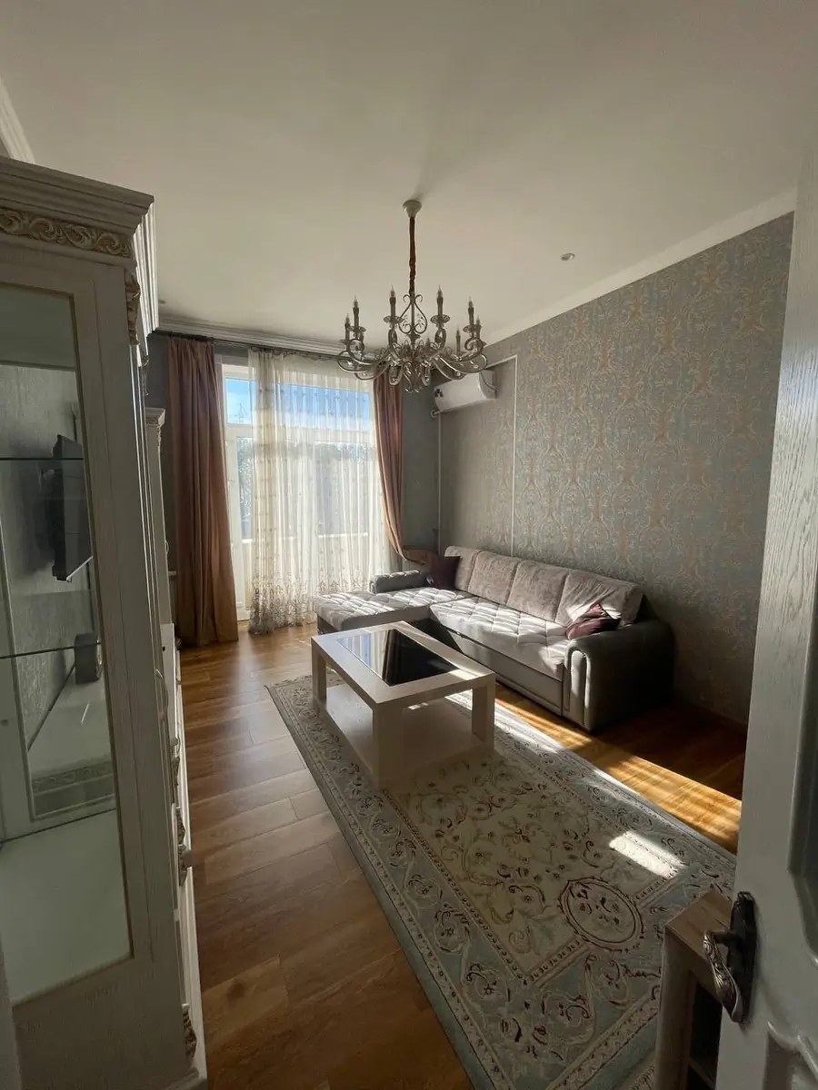3 xonali kvartira − 96 m², 3/8 qavat