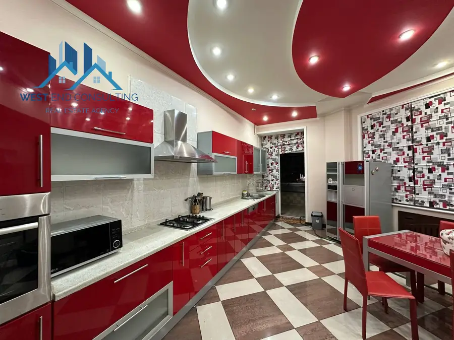 Ijaraga 3 xonali kvartira − 160 m²