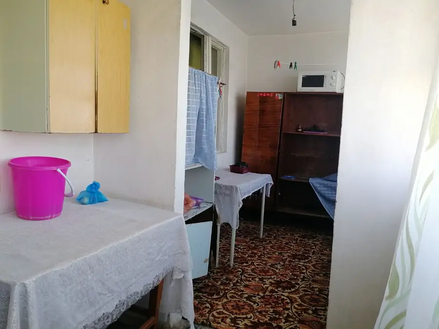 3 xonali kvartira sotiladi − 81.7 m²