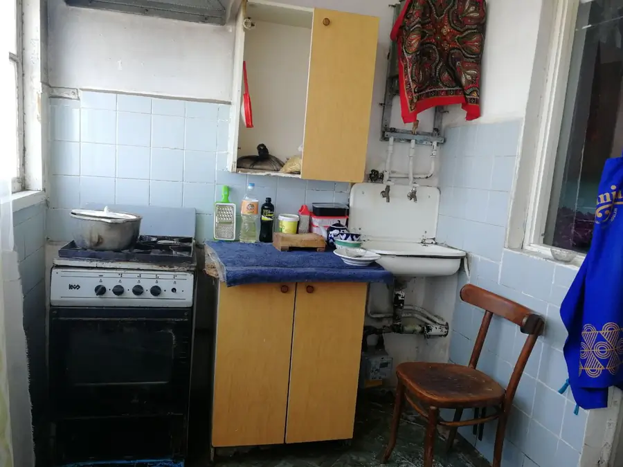 3 xonali kvartira sotiladi − 81.7 m²