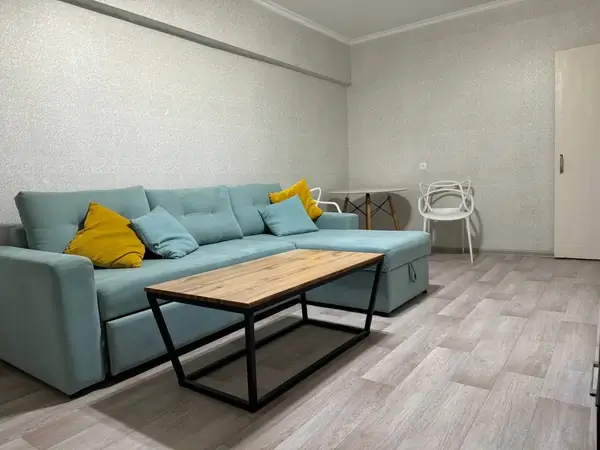 3-комнатная квартира − 75 м², 2/4 этаж