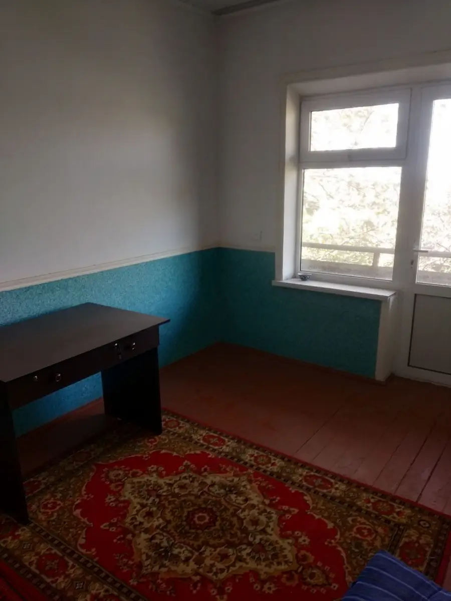 Продается 3-комнатная квартира − 72 м²