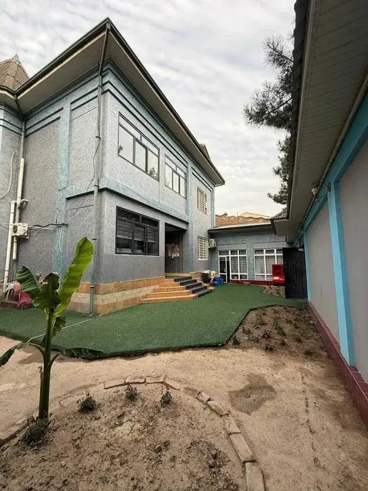 2 qavatli uy − 460 m², 4.6 sot. 