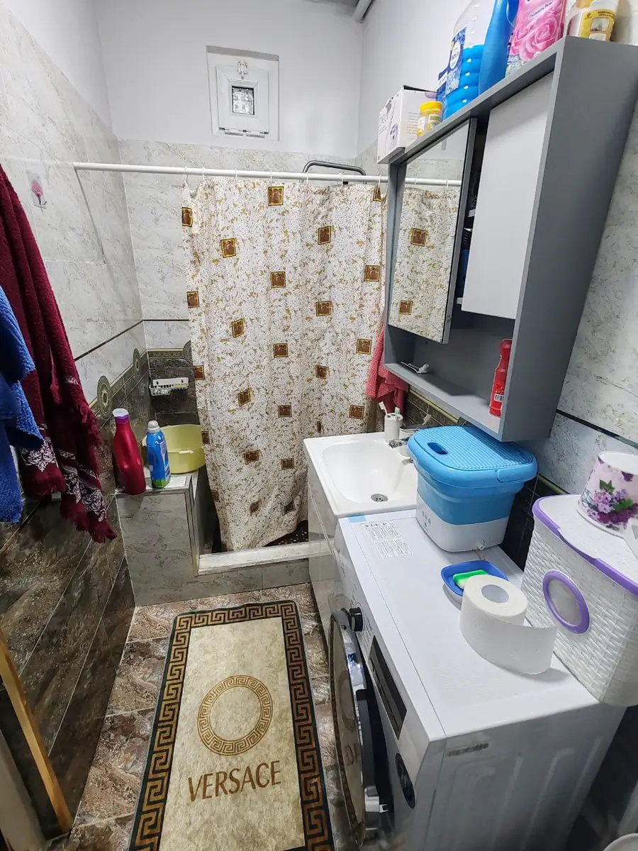 2 qavatli uy − 200 m², 2 sot. 