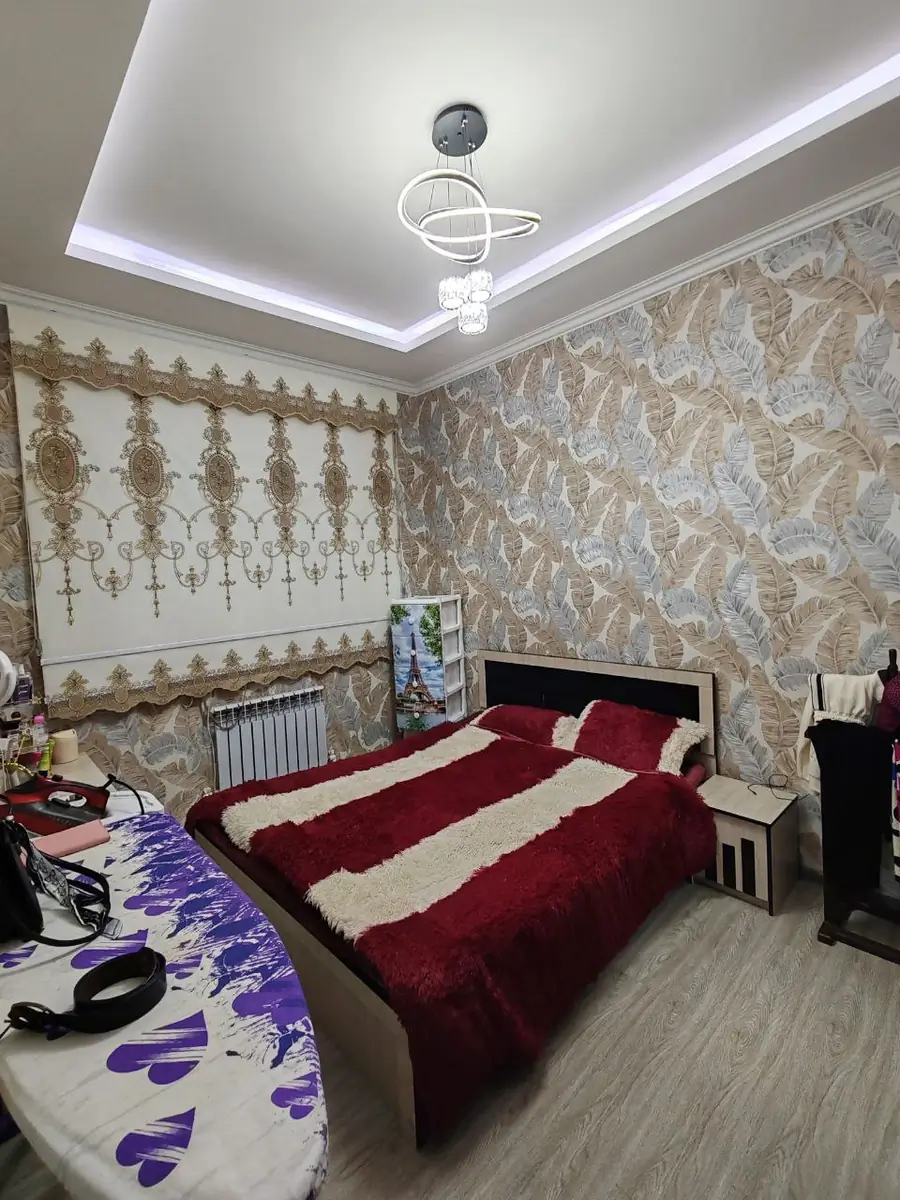 2 qavatli uy sotiladi − 200 m²