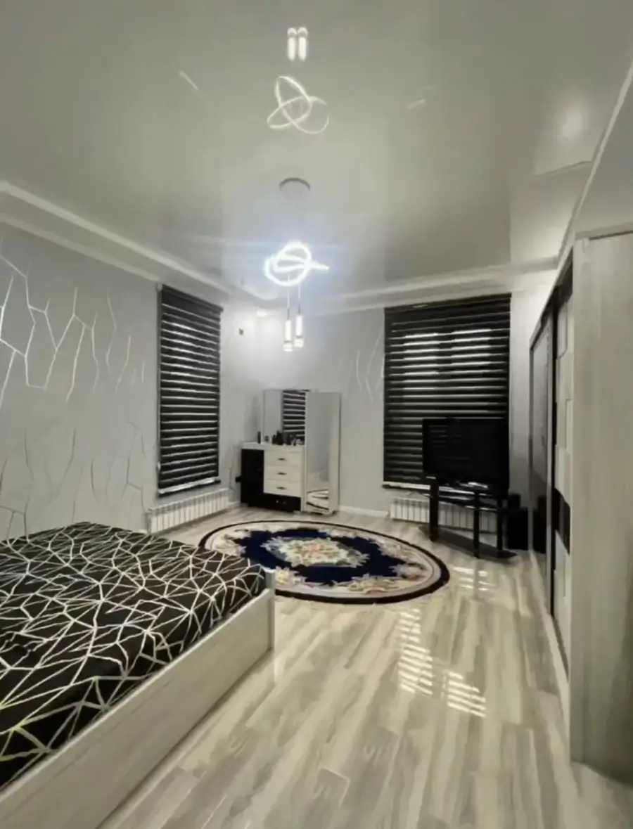 2 qavatli uy sotiladi − 250 m²