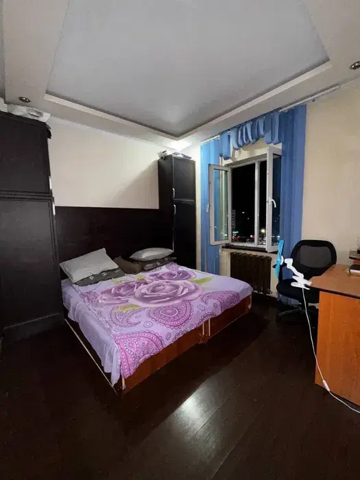 3 xonali kvartira sotiladi − 70 m²