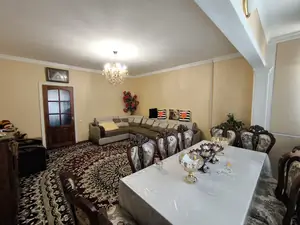 4 xonali kvartira − 90 m², 5/9 qavat