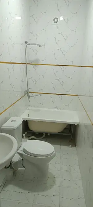 2 xonali kvartira − 42 m², 3/3 qavat