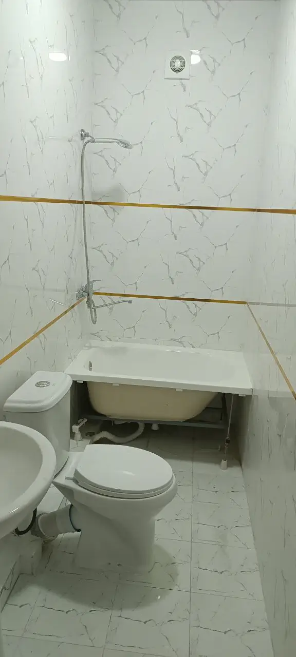2 xonali kvartira − 42 m², 3/3 qavat