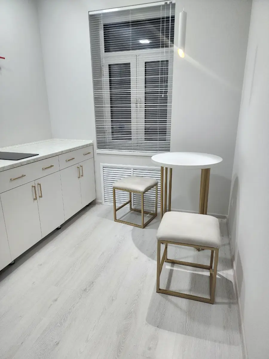 1-комнатная квартира − 30 м², 1/2 этаж