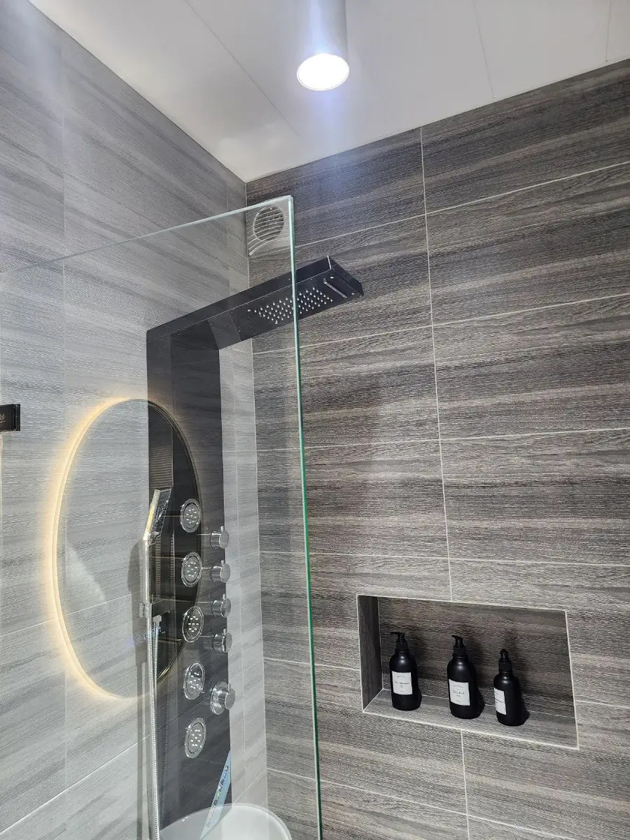 1-комнатная квартира − 30 м², 1/2 этаж