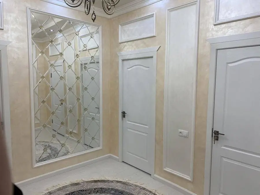 Продается 2-комнатная квартира − 58 м²