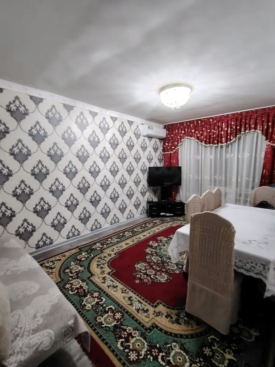 2 xonali kvartira sotiladi − 57 m²