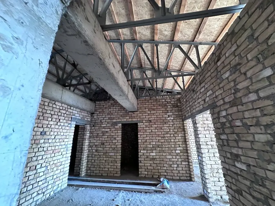 Более 5-комнатная квартира − 212 м², 9/10 этаж