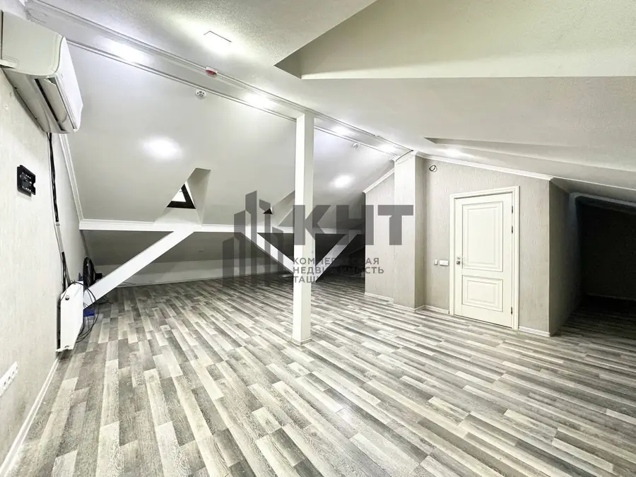Сдается офис − 210 м²