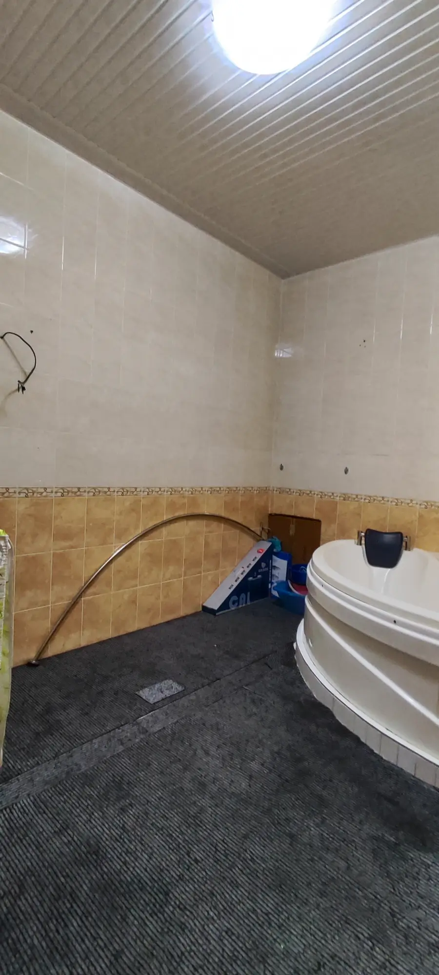 2 qavatli uy sotiladi − 140 m²