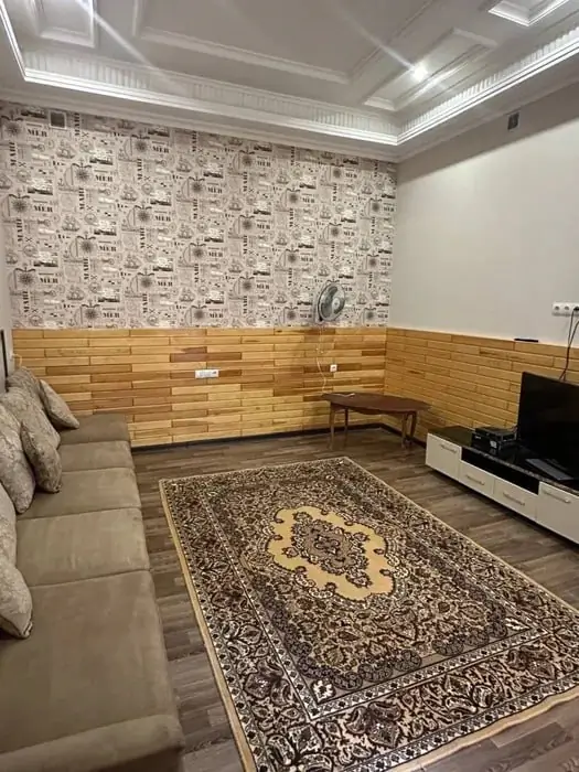 Ijaraga 2 qavatli uy − 270 m²