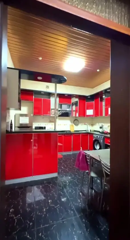 Сдается офис − 200 м²