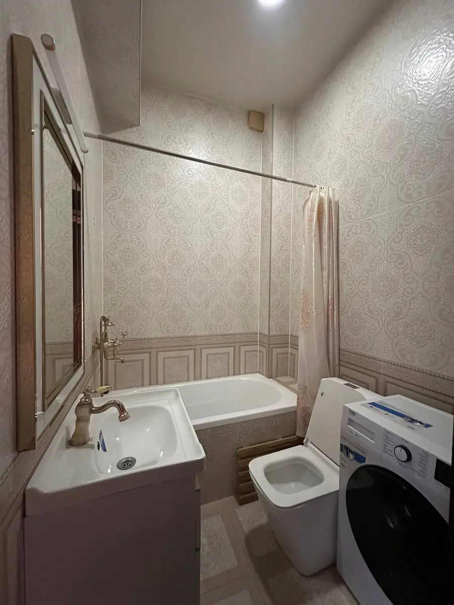 Sutkabay 3 qavatli uy − 300 m²