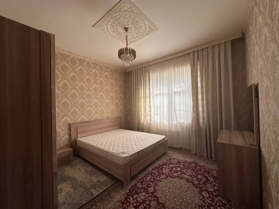 3-этажный дом − 300 м², 3 сот.