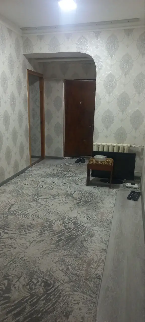 1 xonali kvartira − 42 m², 1/9 qavat