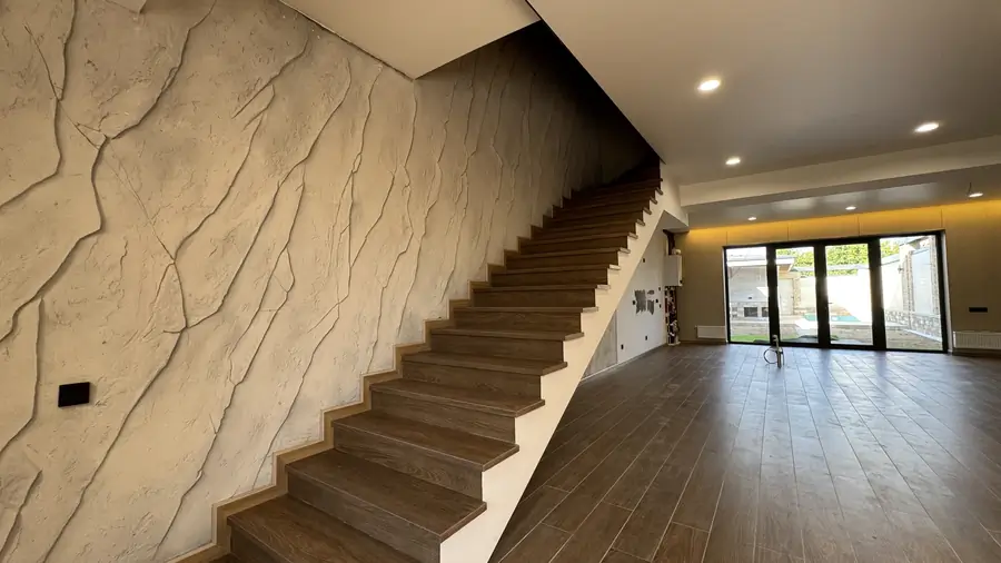 2 qavatli taunxaus − 163 m², 2 sot.