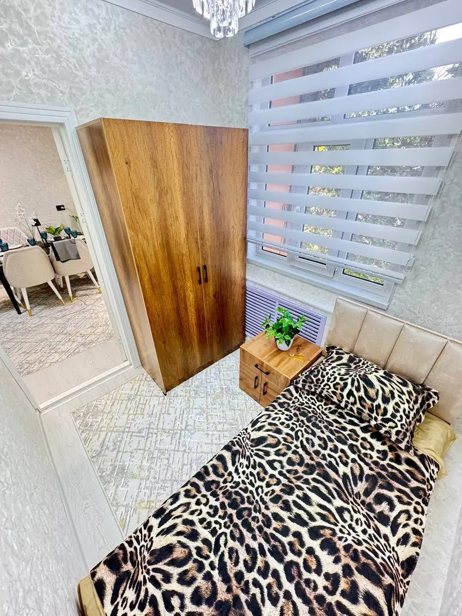 2 xonali kvartira sotiladi − 48 m²