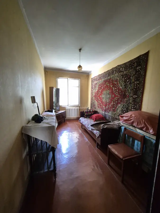 2-комнатная квартира − 48 м², 4/4 этаж