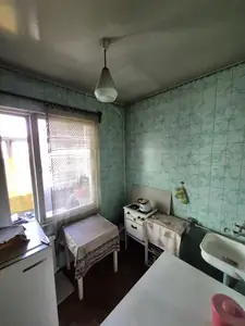 2-комнатная квартира − 48 м², 4/4 этаж