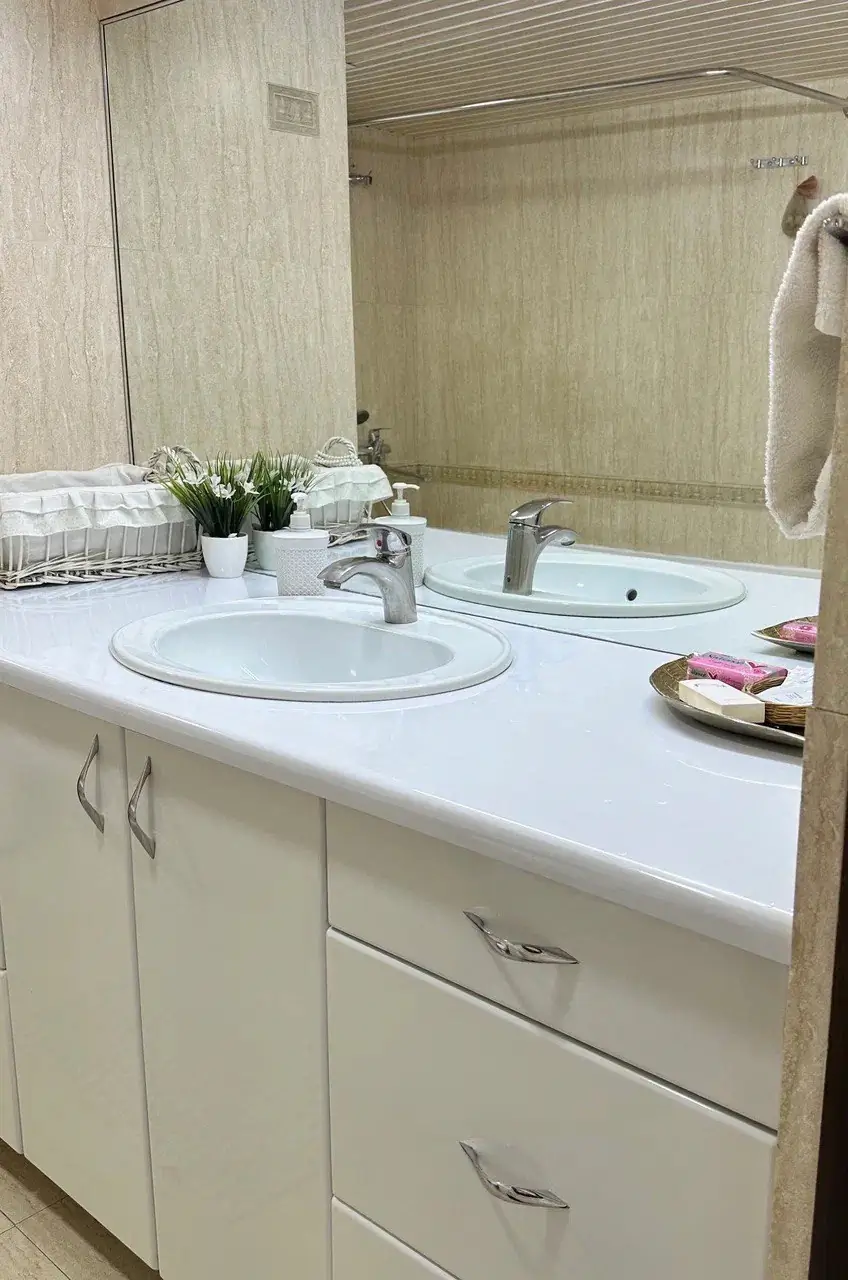 Ijaraga 3 xonali kvartira − 130 m²