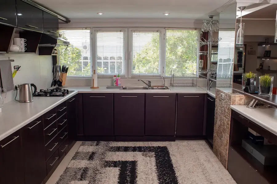 Ijaraga 3 xonali kvartira − 130 m²